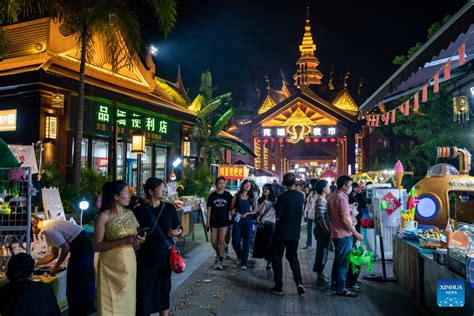 芒市周邊口岸有哪些?邊境地區的自然風光與人文景觀如何?